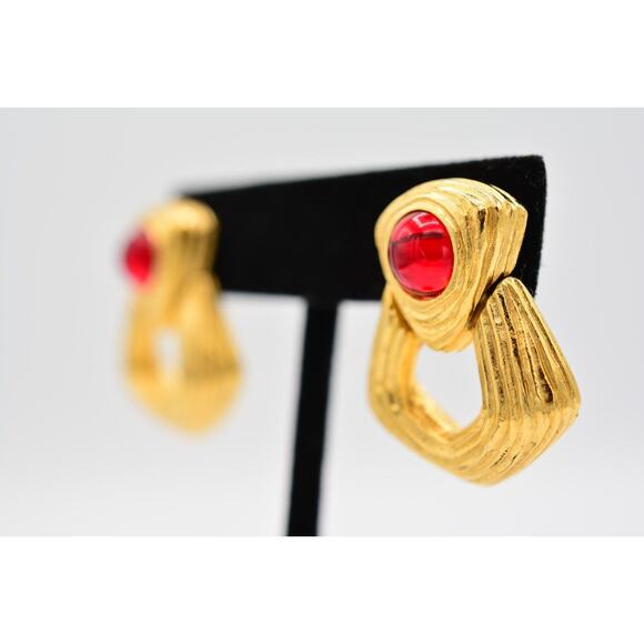 Givenchy Vintage Red Cabochon Earrings Post Brushed Gold Dangle Signed 80s Bin4 - Picture 2 of 12